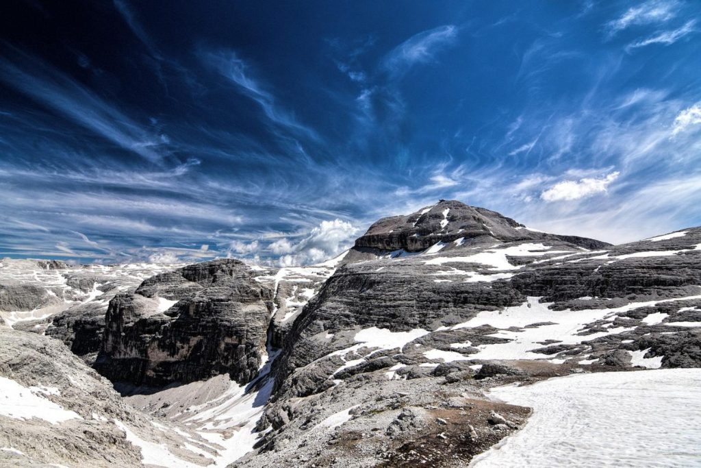 Nieve en los Dolomitas